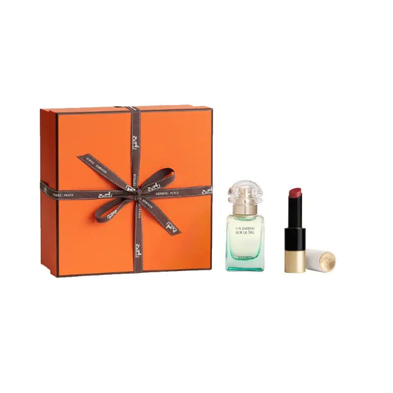 Наборы стойких парфюмерных композиций Nile Garden: туалетная вода Cyan Mango Lotus Wooden 30 мл + 3,5 г Hermes, two-piece set: nile garden perfume 30ml+silk-smooth lip balm #21
Наборы стойких парфюмерных композиций Nile Garden: туалетная вода Cyan Mango Lotus Wooden 30 мл + 3,5 г Hermes, two-piece set: nile garden perfume 30ml+silk-smooth lip balm #21