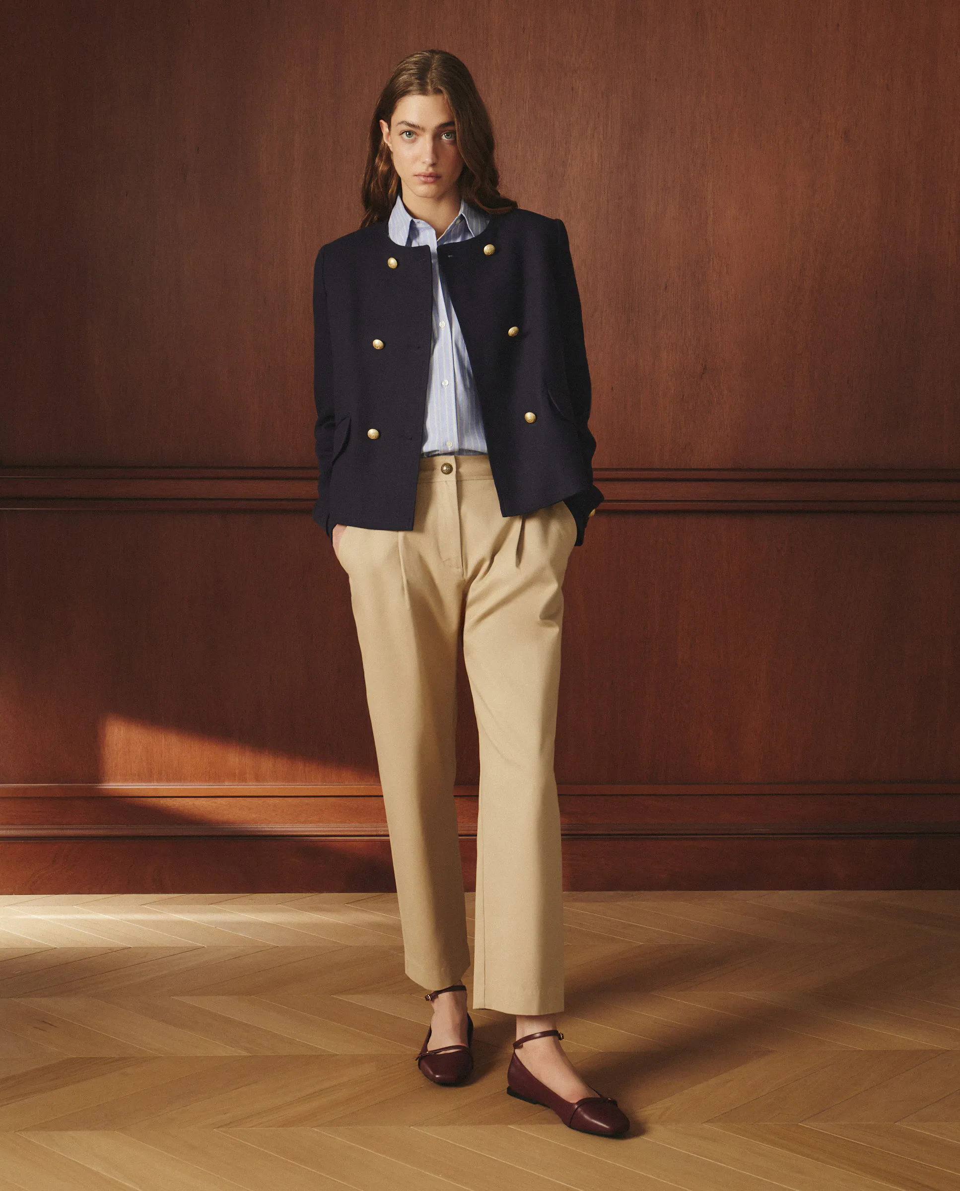 Женские узкие брюки из гладкого хлопка Lloyd's, бежевый
Женские узкие брюки из гладкого хлопка Lloyd's, бежевый