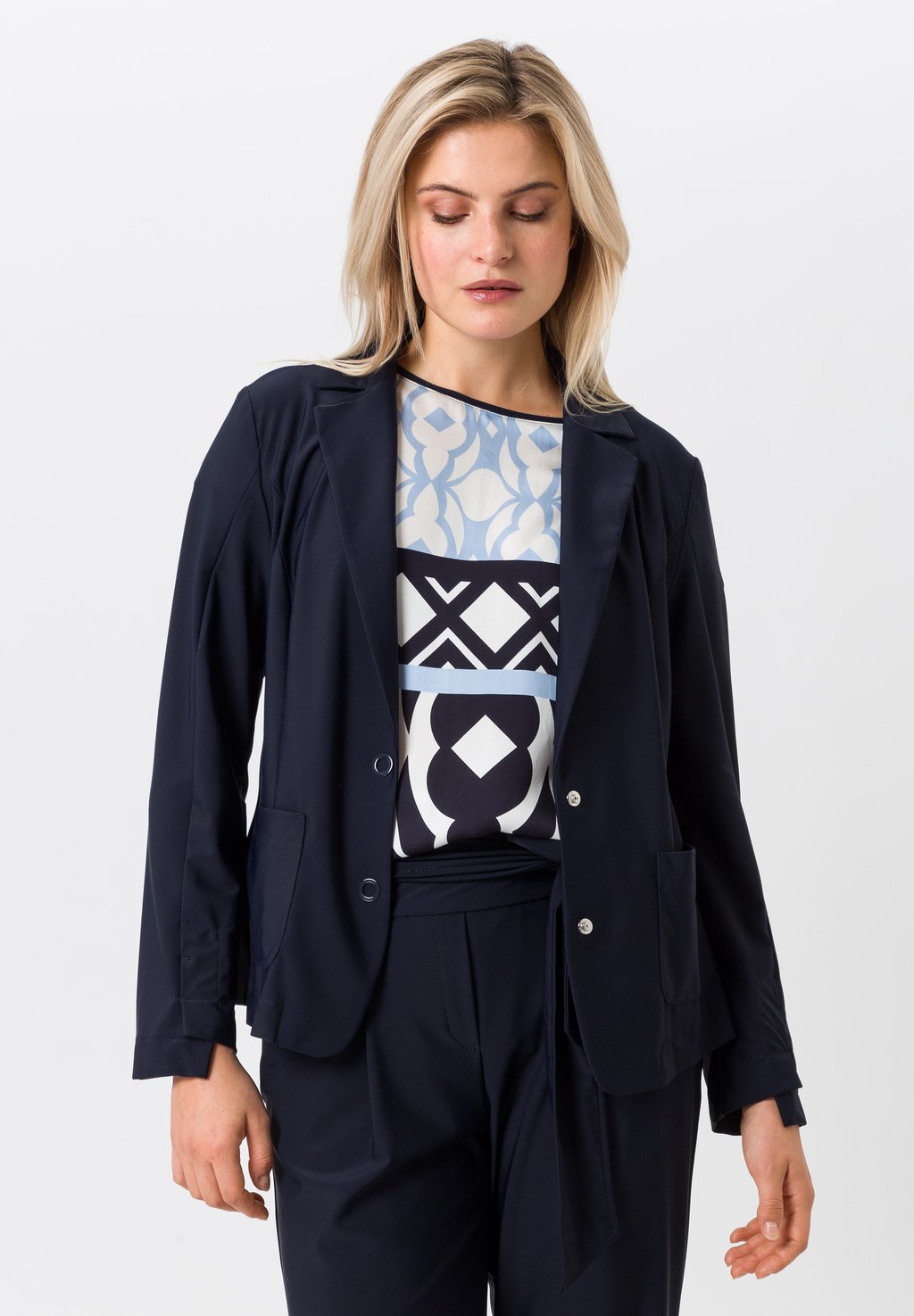 Блейзер TUZZI, темно-синий
Блейзер TUZZI, темно-синий