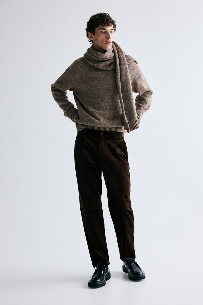 Вельветовые брюки стандартного кроя H&M, коричневый
Вельветовые брюки стандартного кроя H&M, коричневый