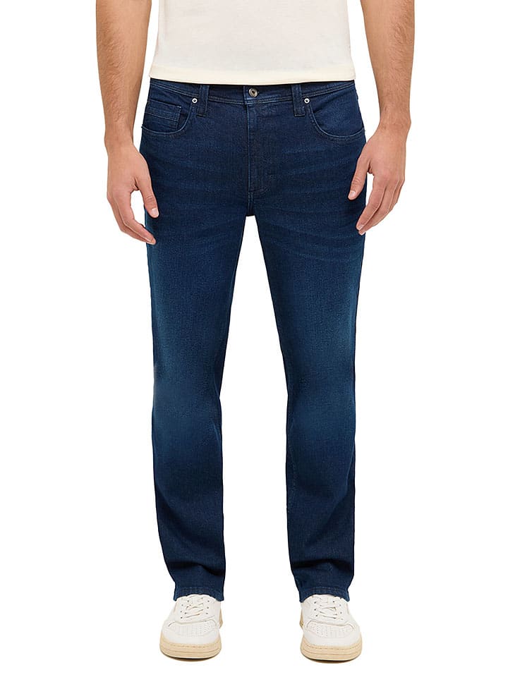 Джинсы - стандартный крой - темно-синего цвета Mustang
Джинсы - стандартный крой - темно-синего цвета Mustang