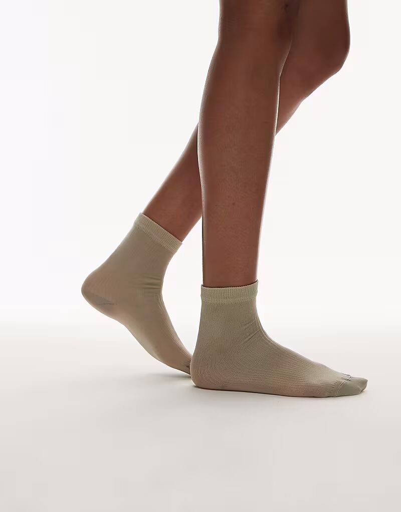 Прозрачные ребристые носки Topshop цвета хаки 
Прозрачные ребристые носки Topshop цвета хаки