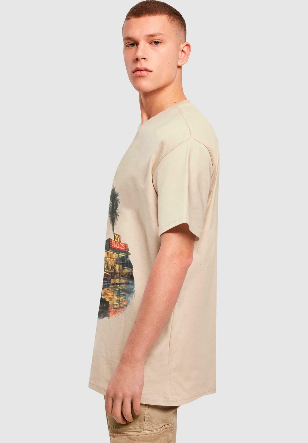 Футболка с принтом Bistro 2Y Studios, мокрый песок
Футболка с принтом Bistro 2Y Studios, мокрый песок