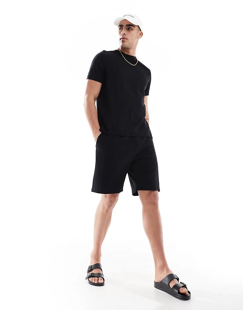 Текстурированные шорты-бермуды Bershka черного цвета
Текстурированные шорты-бермуды Bershka черного цвета