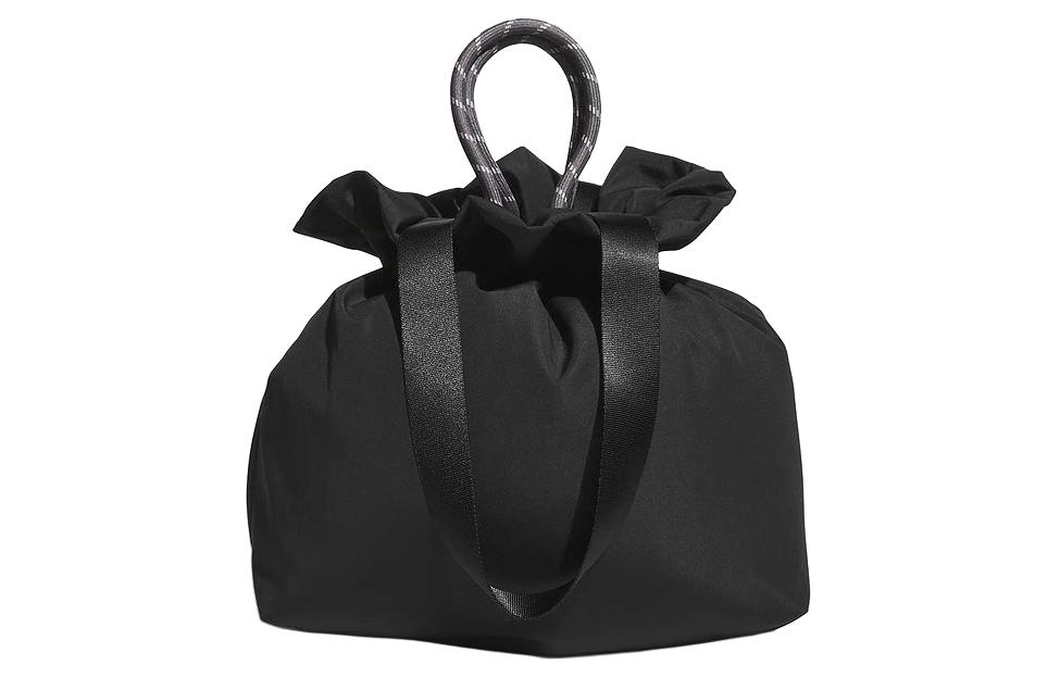 Полиэстеровая женская сумка через плечо черная Adidas
Полиэстеровая женская сумка через плечо черная Adidas