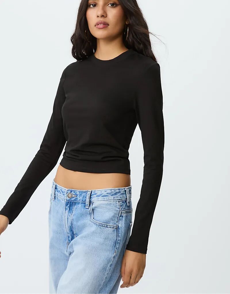 Футболка Stradivarius Basic с круглым вырезом черного цвета
Футболка Stradivarius Basic с круглым вырезом черного цвета