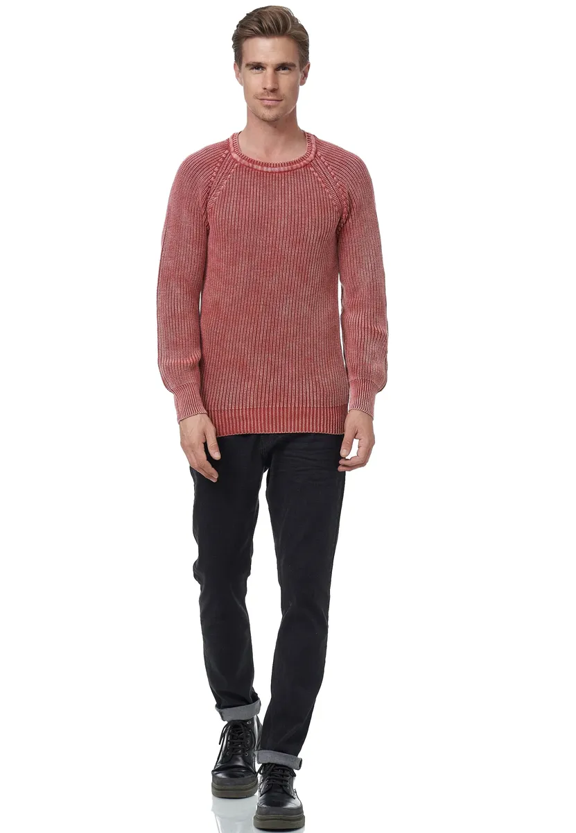 Вязаный свитер Rusty Neal, выполненный в нежном узоре батик, красный
Вязаный свитер Rusty Neal, выполненный в нежном узоре батик, красный