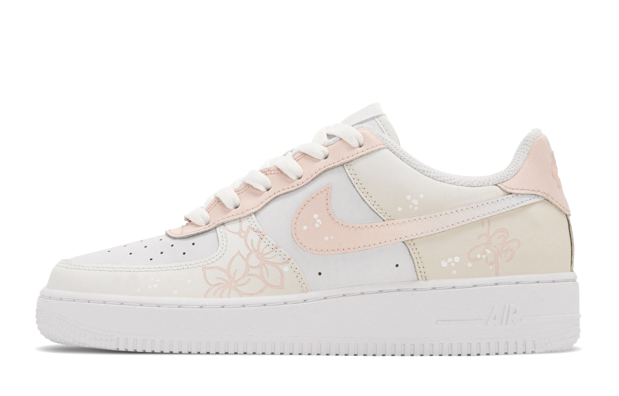 Детские низкие кроссовки для скейтбординга Air Force 1 Year Of The Horse Limited Edition с противоскользящей и износостойкой подошвой Nike, бежевый розовый
Детские низкие кроссовки для скейтбординга Air Force 1 Year Of The Horse Limited Edition с противоскользящей и износостойкой подошвой Nike, бежевый розовый