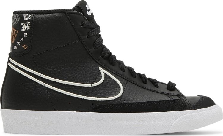 Кроссовки Nike Blazer Mid '77 SE GS 'Playful Fonts', черный
Кроссовки Nike Blazer Mid '77 SE GS 'Playful Fonts', черный