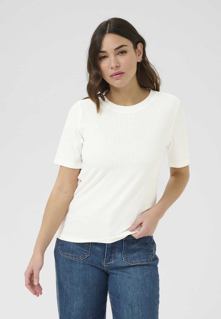 Футболка Kaffe SAMANTHA , Chalk Cc/White, Белый, Футболка Kaffe SAMANTHA , Chalk Cc/White
Футболка Kaffe SAMANTHA , Chalk Cc/White, Белый, Футболка Kaffe SAMANTHA , Chalk Cc/White