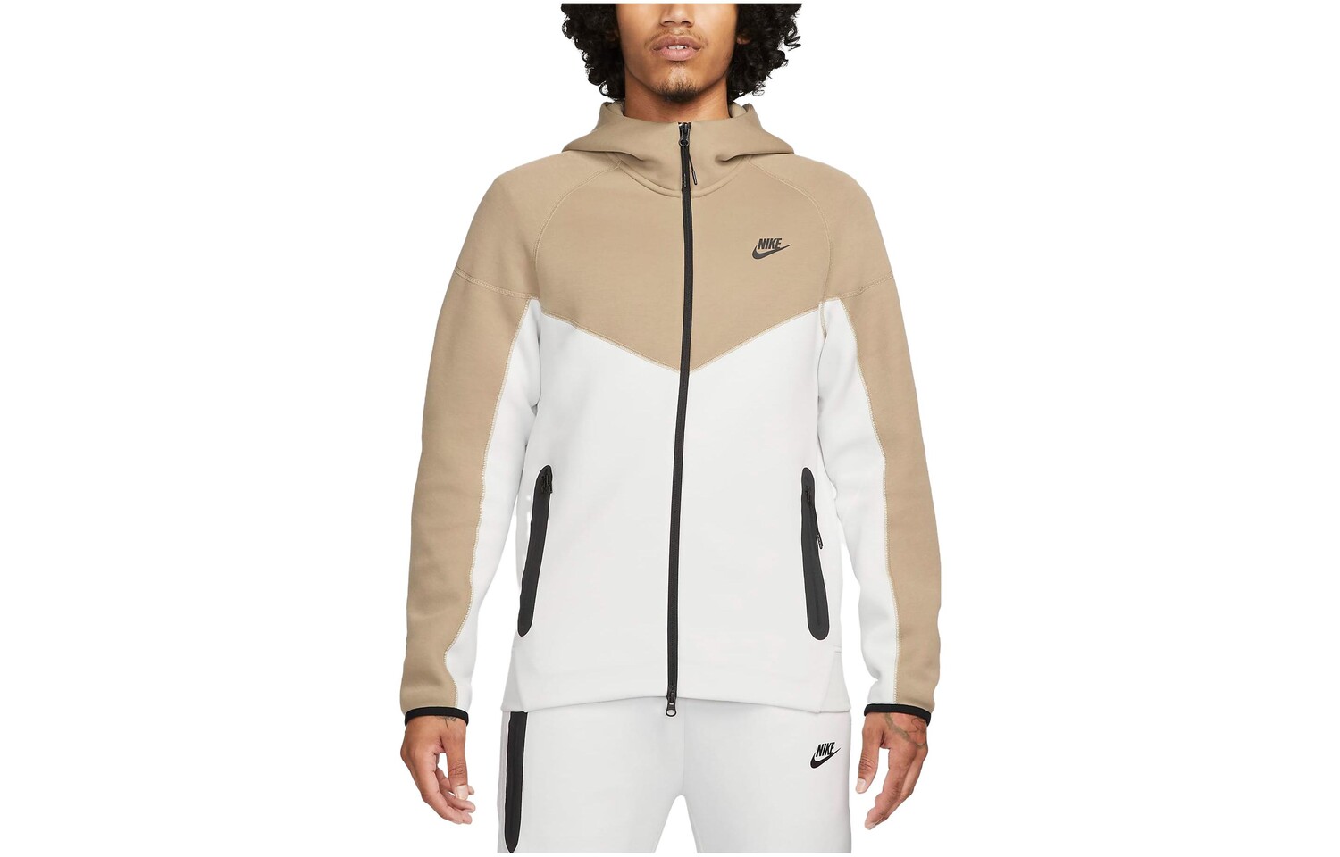 Толстовка мужская Summit белая/хаки/черная Nike, черный
Толстовка мужская Summit белая/хаки/черная Nike, черный