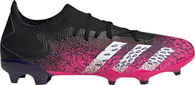 Мужские бутсы Adidas Predator Freak 3 FG, черный/розовый
Мужские бутсы Adidas Predator Freak 3 FG, черный/розовый