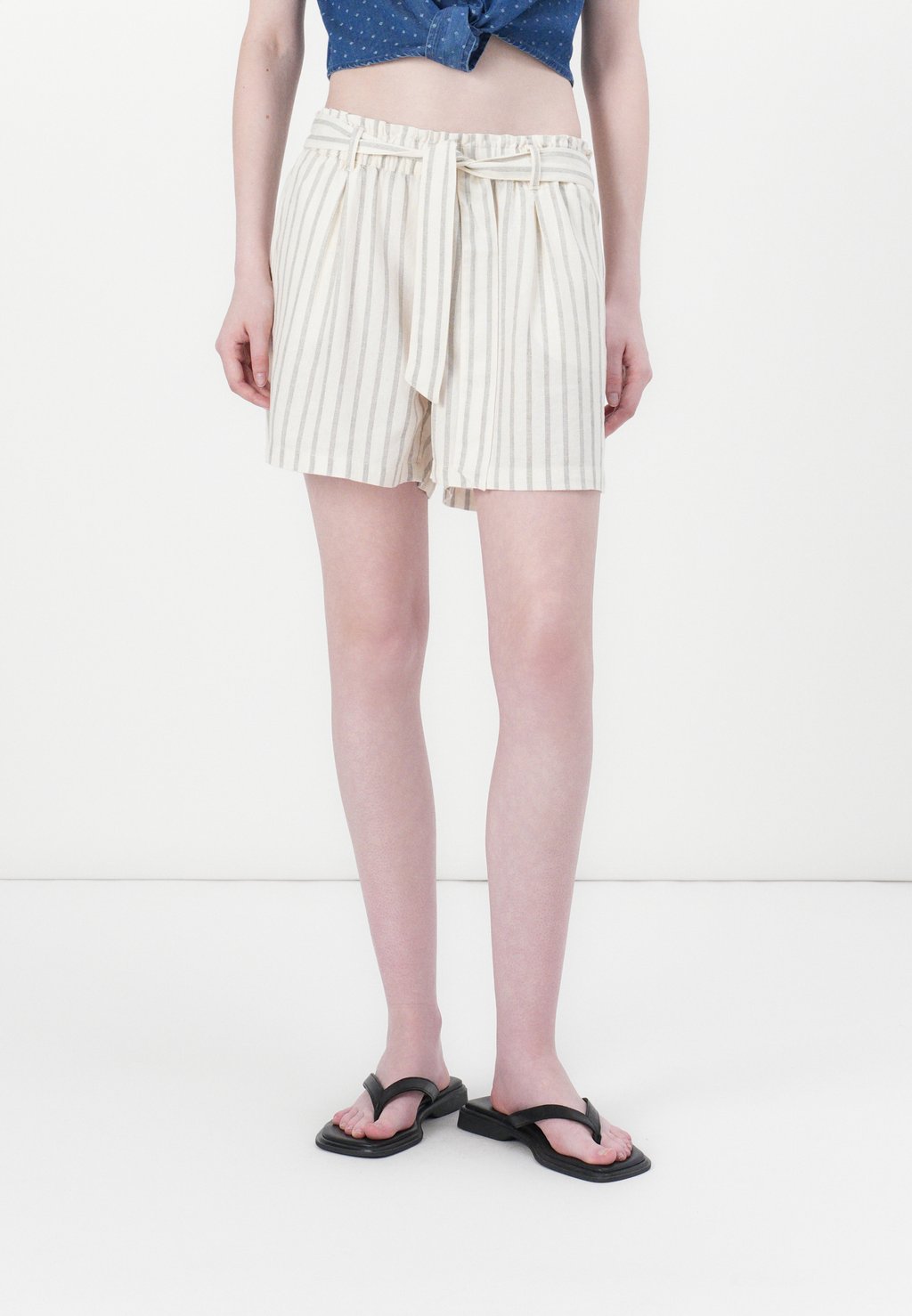 Шорты ONLLIMA BELT ONLY, кремовый
Шорты ONLLIMA BELT ONLY, кремовый