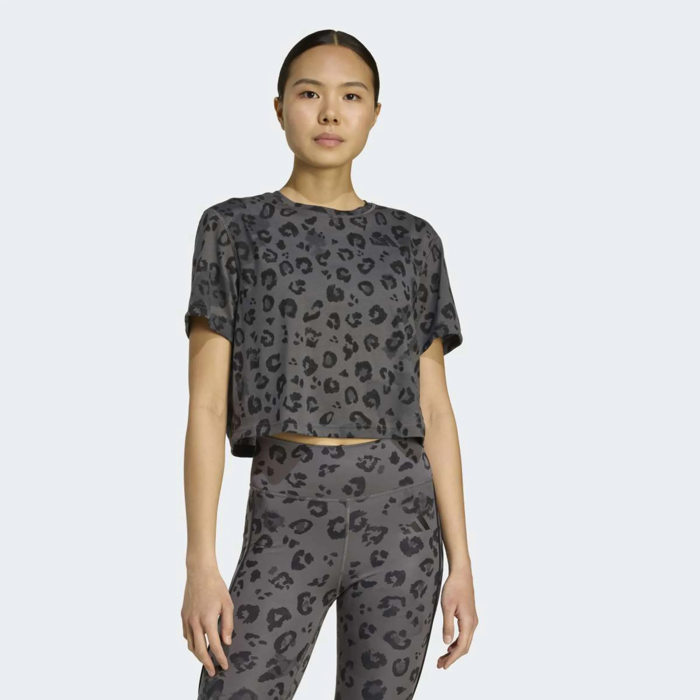 Женская футболка Essentials Adidas, серый 
Женская футболка Essentials Adidas, серый