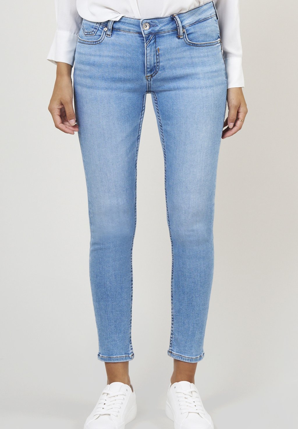 Джинсы облегающего кроя SEASONAL NOS Blue Fire, синий
Джинсы облегающего кроя SEASONAL NOS Blue Fire, синий