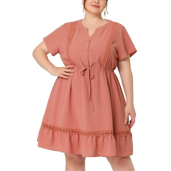 Женское платье plus size с V-образным вырезом, кружевной вставкой, поясом на завязках и рюшами по подолу Agnes Orinda
Женское платье plus size с V-образным вырезом, кружевной вставкой, поясом на завязках и рюшами по подолу Agnes Orinda