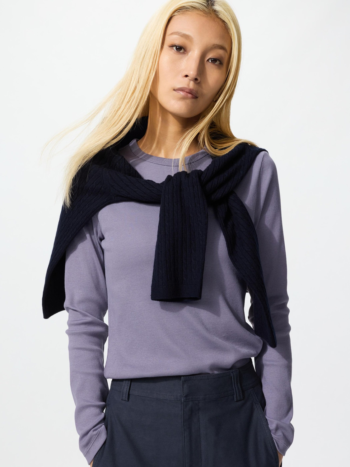 Лонгслив Uniqlo Soft Ribbed, 70 светло-фиолетовый
Лонгслив Uniqlo Soft Ribbed, 70 светло-фиолетовый