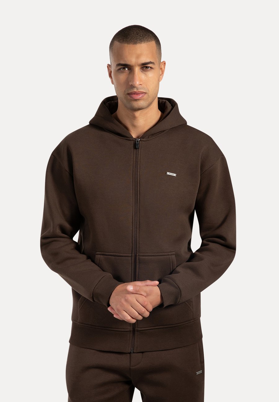 Толстовка Smilodox ILYAS BASIC ZIPPER, Braun/Brown
Толстовка Smilodox ILYAS BASIC ZIPPER, Braun/Brown