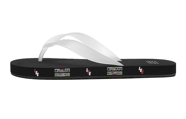 Шлепанцы мужские черные Lee
Шлепанцы мужские черные Lee