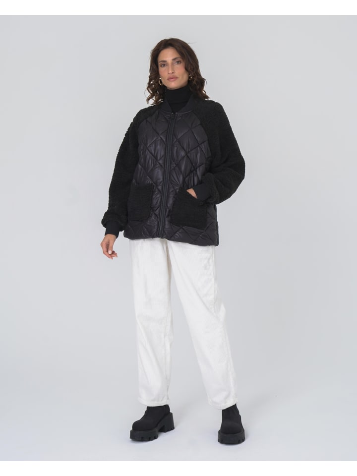 Стеганая куртка Freshlions, черный
Стеганая куртка Freshlions, черный