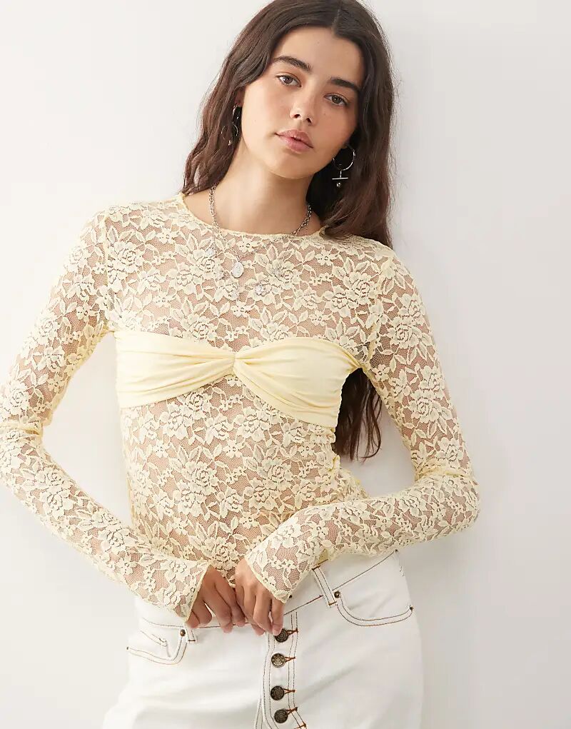 Длинный кружевной топ Lioness Midnight цвета сливочного масла
Длинный кружевной топ Lioness Midnight цвета сливочного масла