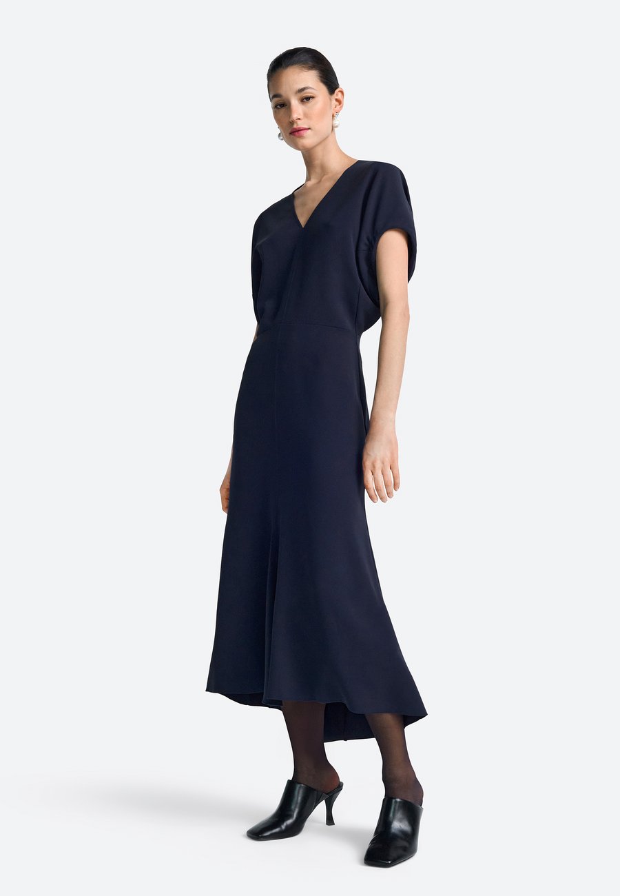 Платье Rich & Royal Jersey dress, Midnight Blue/Dark Blue
Платье Rich & Royal Jersey dress, Midnight Blue/Dark Blue