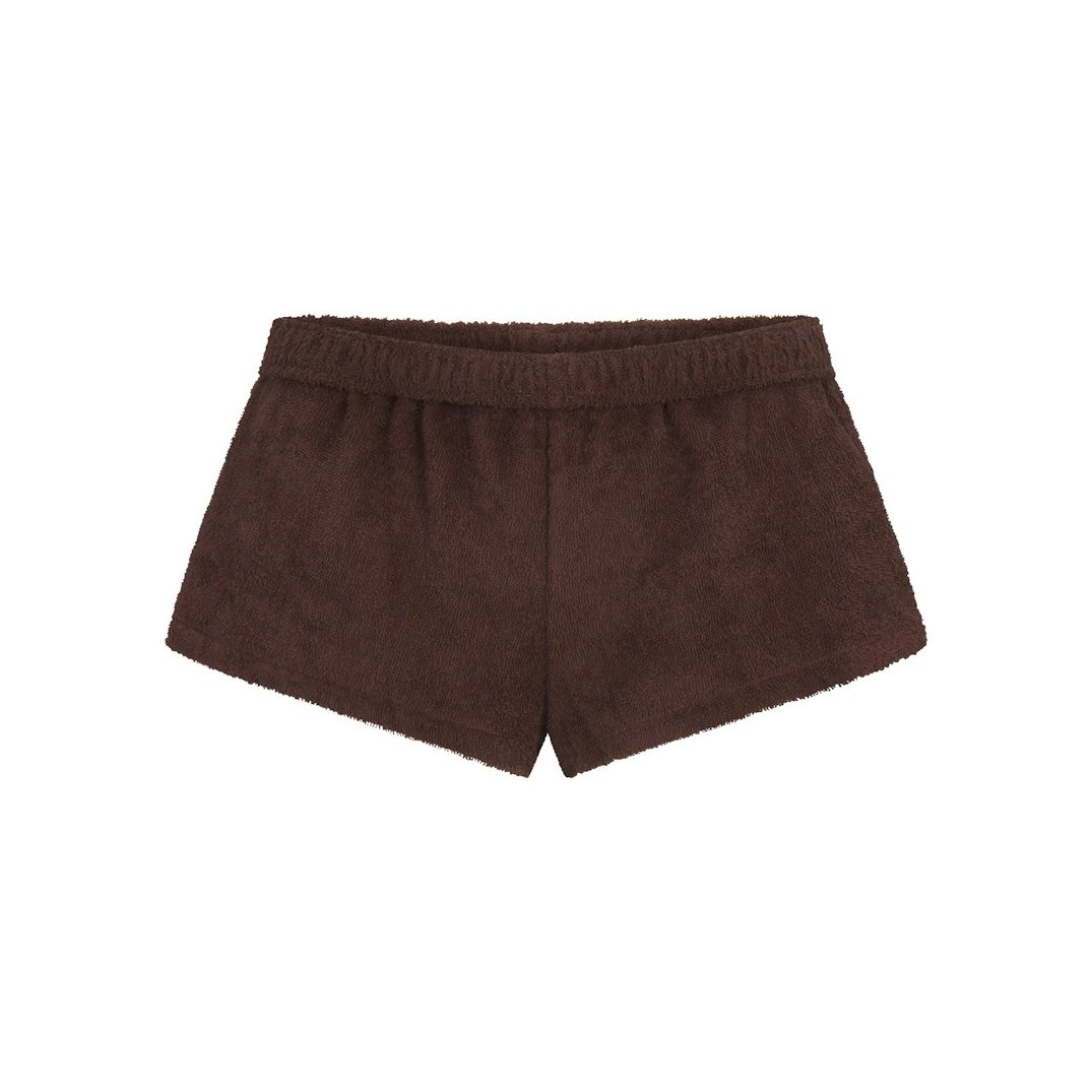 Шорты SKIMS Terry Cover Ups Foldover, темно-коричневый
Шорты SKIMS Terry Cover Ups Foldover, темно-коричневый