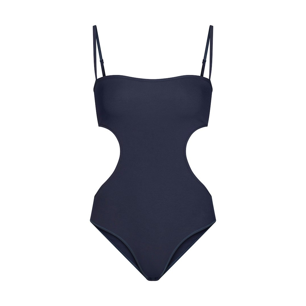 Боди SKIMS Cotton Rib Cut Out, темно-синий
Боди SKIMS Cotton Rib Cut Out, темно-синий