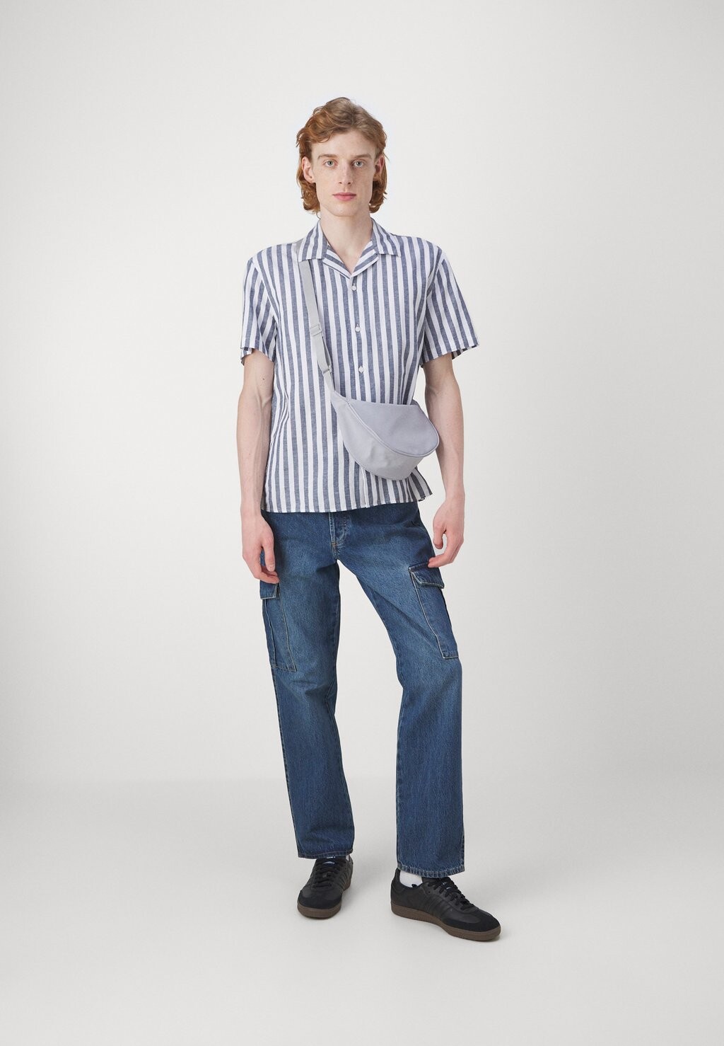 Джинсы свободного кроя Only, деним среднего синего цвета Onsedge Straight Cargo
Джинсы свободного кроя Only, деним среднего синего цвета Onsedge Straight Cargo