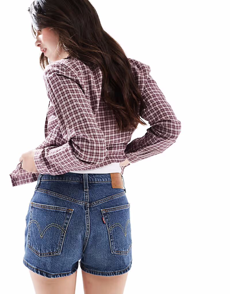 Оригинальные джинсовые шорты Levi's 501, средне-синего цвета 
Оригинальные джинсовые шорты Levi's 501, средне-синего цвета