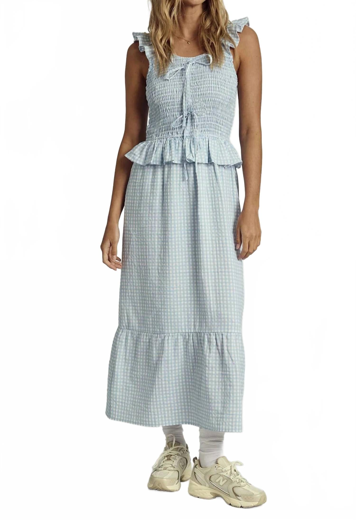 Платье Mabel миди в голубом цвете Native Youth
Платье Mabel миди в голубом цвете Native Youth