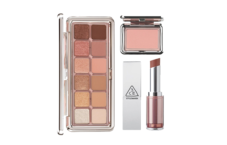 Набор макияжа NewTake Soft Matte Tube с легко растушевывающимися тенями для век, помадой и румянами 3CE
Набор макияжа NewTake Soft Matte Tube с легко растушевывающимися тенями для век, помадой и румянами 3CE