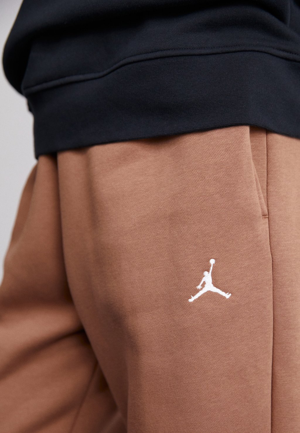 Спортивные брюки BRKLN FLC Jordan, коричневый
Спортивные брюки BRKLN FLC Jordan, коричневый