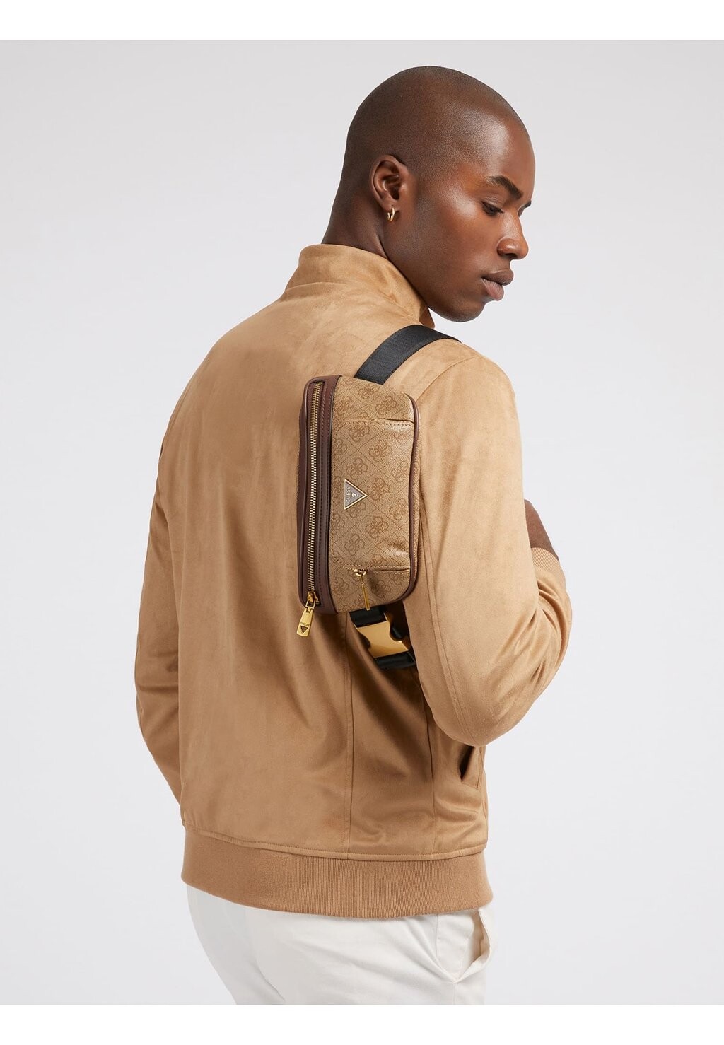Поясная сумка VEZZOLA SMART COMPACT BUM BAG UNISEX Guess, бежевый/коричневый
Поясная сумка VEZZOLA SMART COMPACT BUM BAG UNISEX Guess, бежевый/коричневый