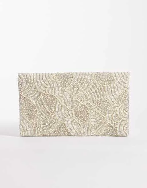 Белый клатч-конверт с украшением True Decadence
Белый клатч-конверт с украшением True Decadence