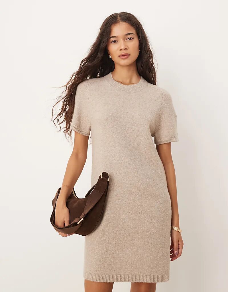 Мини-платье-свитер с короткими рукавами Abercrombie & Fitch бежевого цвета
Мини-платье-свитер с короткими рукавами Abercrombie & Fitch бежевого цвета