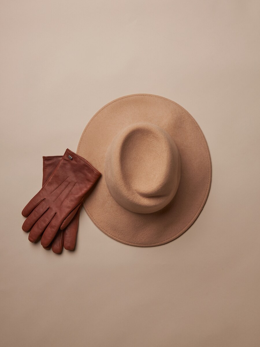 Шляпа Hatland Yulia, светло-розовый
Шляпа Hatland Yulia, светло-розовый