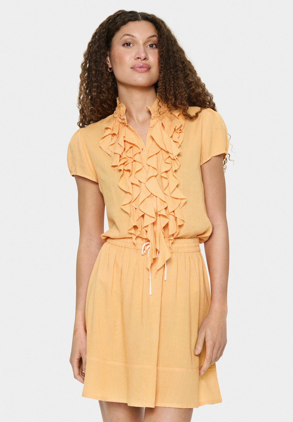 Блузка на пуговицах ELLISZ Saint Tropez, оранжевый
Блузка на пуговицах ELLISZ Saint Tropez, оранжевый