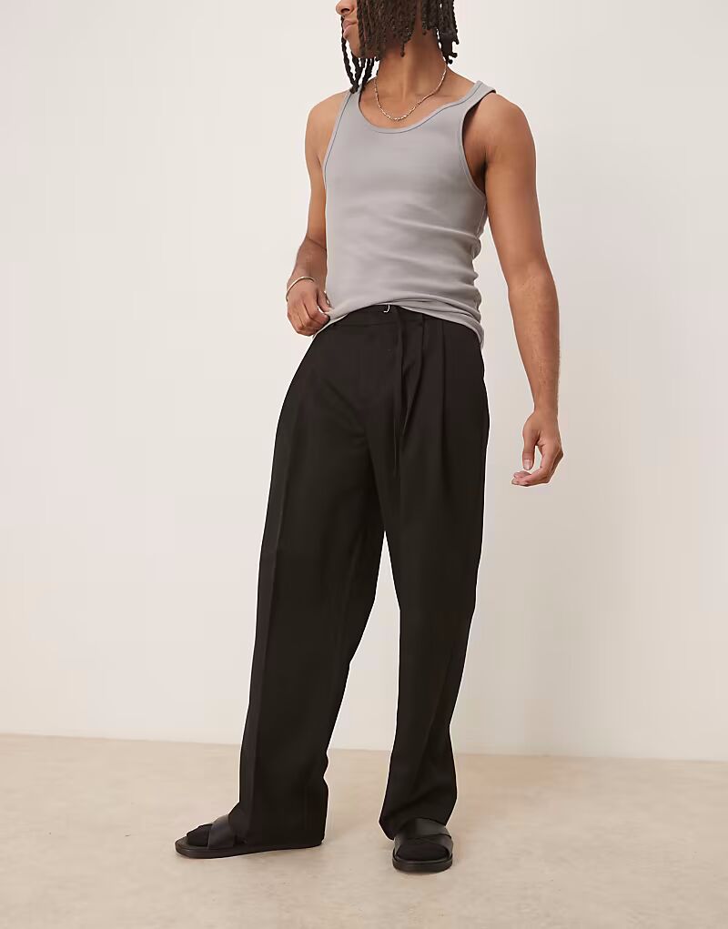 Элегантные широкие брюки ASOS DESIGN черного цвета с тонким поясом и двойными складками, с эластичной талией
Элегантные широкие брюки ASOS DESIGN черного цвета с тонким поясом и двойными складками, с эластичной талией