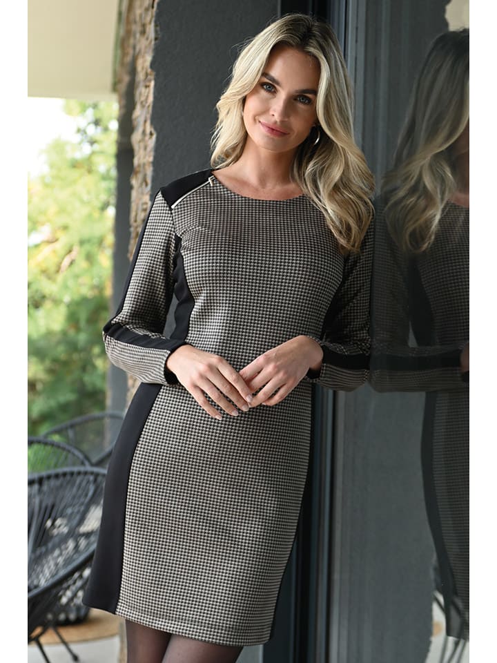 Платье до колена Bleu d'Azur, черный/бежевый
Платье до колена Bleu d'Azur, черный/бежевый