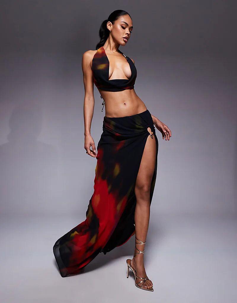 Юбка макси Oh Polly из шифона с разрезом на бедре с красным размытым принтом — часть комплекта
Юбка макси Oh Polly из шифона с разрезом на бедре с красным размытым принтом — часть комплекта