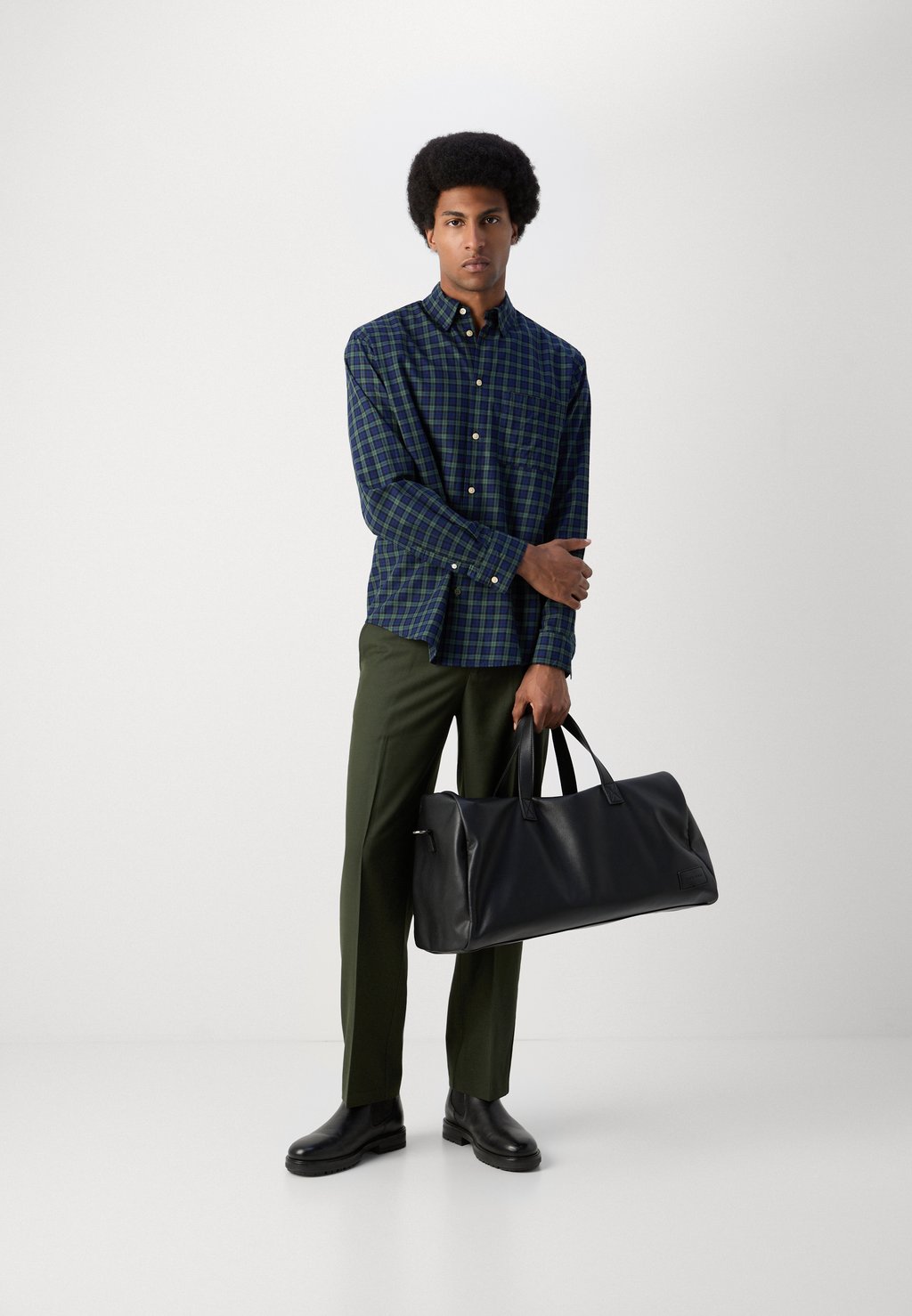 Рубашка RELAXED FIT LIGHTWEIGHT CHECK SHIRT Scotch & Soda, хаки
Рубашка RELAXED FIT LIGHTWEIGHT CHECK SHIRT Scotch & Soda, хаки