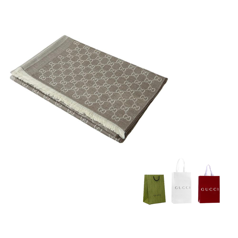 Шарф GG Knit Unisex GUCCI, светло-серый
Шарф GG Knit Unisex GUCCI, светло-серый