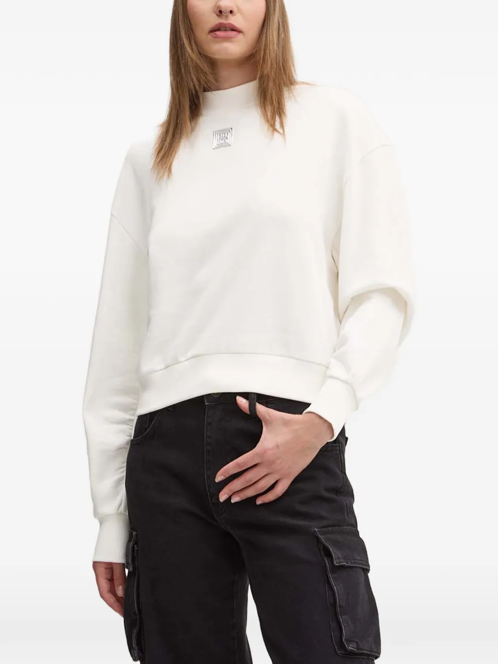 Свитшот с нашивкой-логотипом deflorine HUGO, белый
Свитшот с нашивкой-логотипом deflorine HUGO, белый