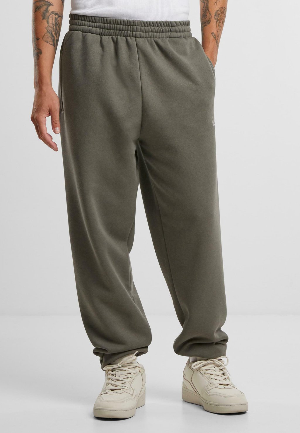 Спортивные брюки SMALL SIGNATURE Karl Kani, антрацит
Спортивные брюки SMALL SIGNATURE Karl Kani, антрацит