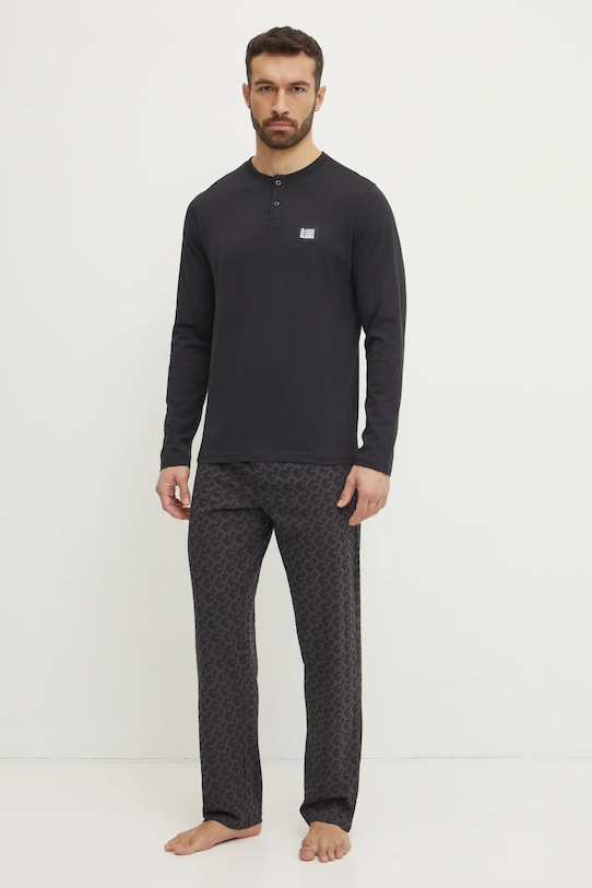 Пижама Guess, черный
Пижама Guess, черный