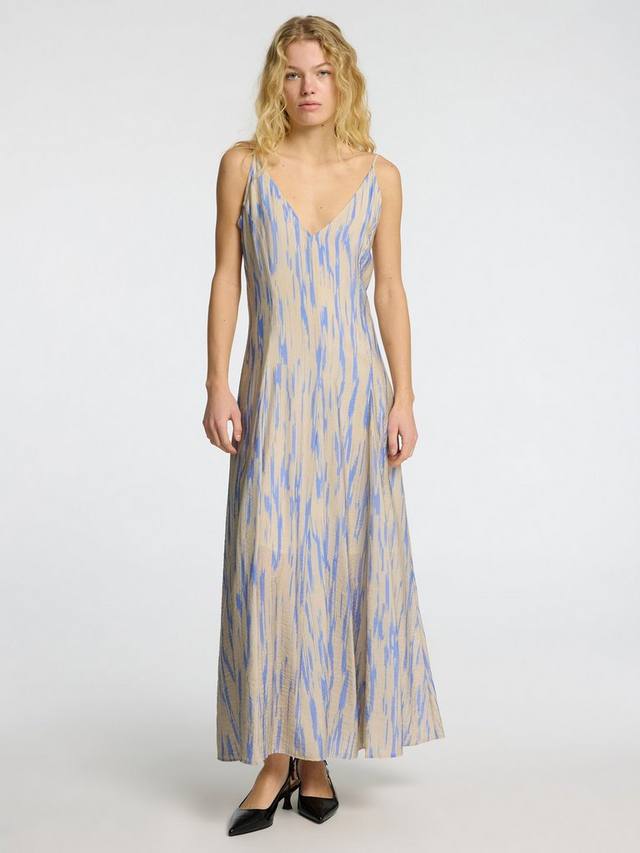 Платье макси Josella Abstract Selected, Natural/Blue
Платье макси Josella Abstract Selected, Natural/Blue
