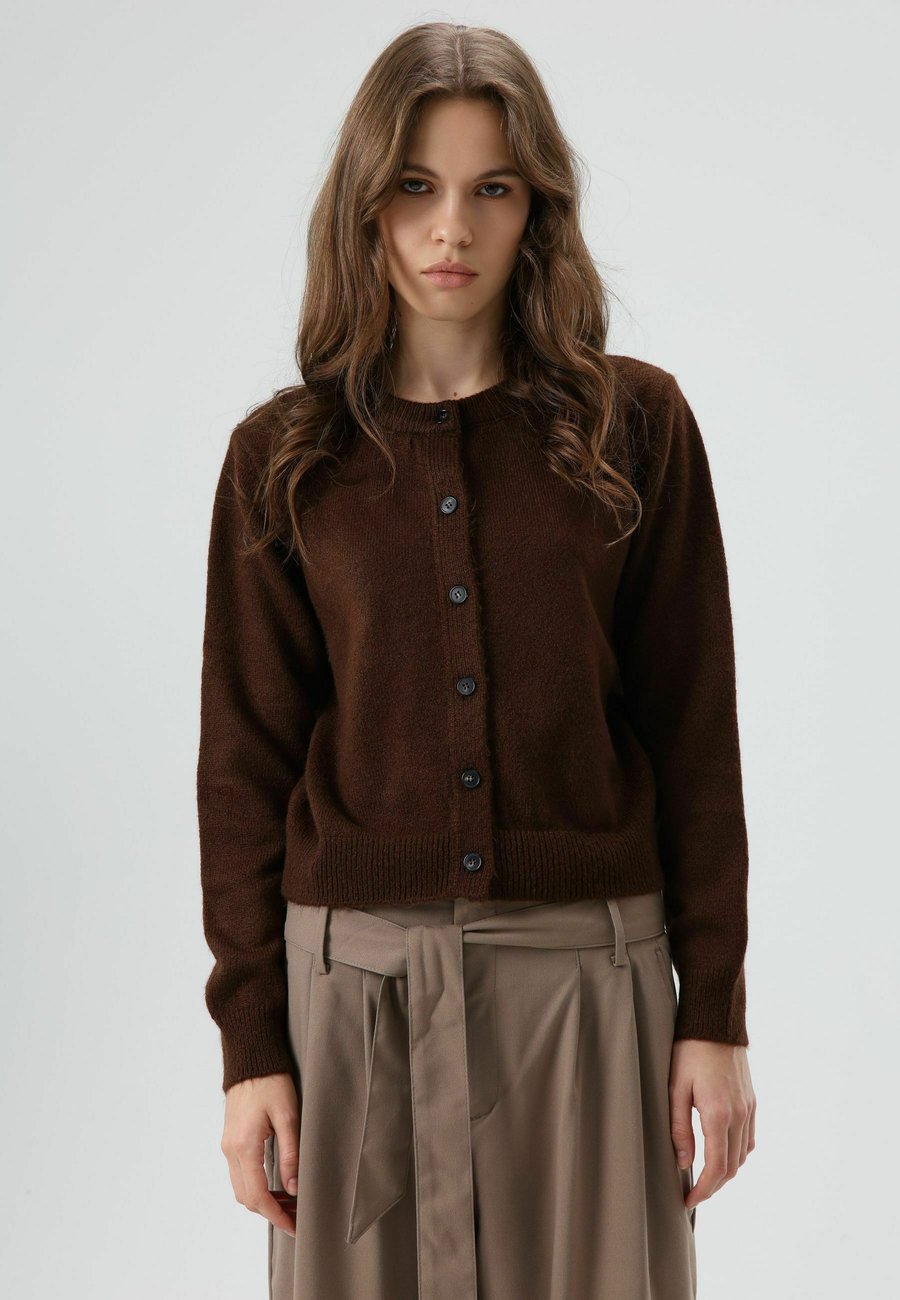 Кардиган D.MoRo Cardigan, Brown
Кардиган D.MoRo Cardigan, Brown