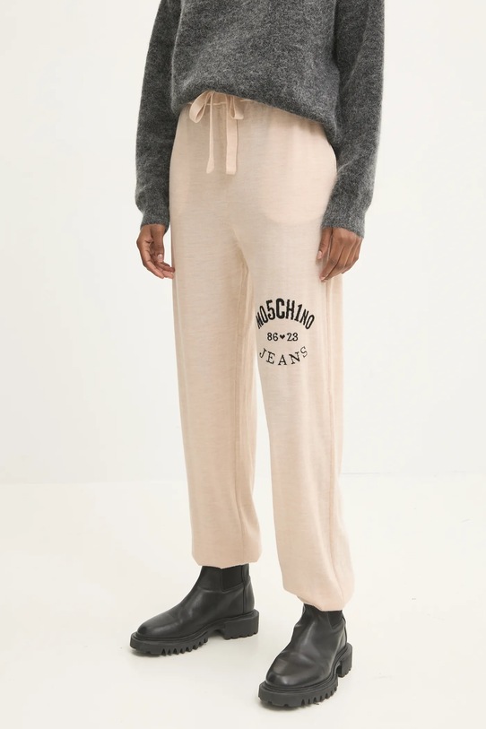 Шерстяные спортивные брюки Moschino Jeans, бежевый
Шерстяные спортивные брюки Moschino Jeans, бежевый