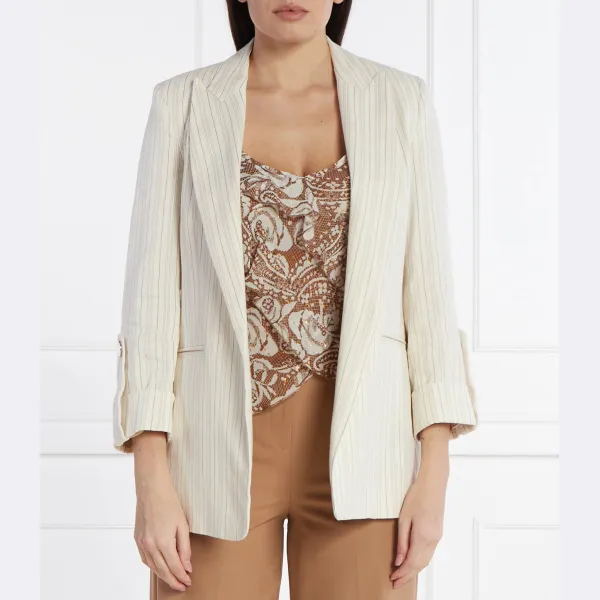 Элегантный жакет свободного кроя с добавлением белья Liu Jo, бежевый
Элегантный жакет свободного кроя с добавлением белья Liu Jo, бежевый